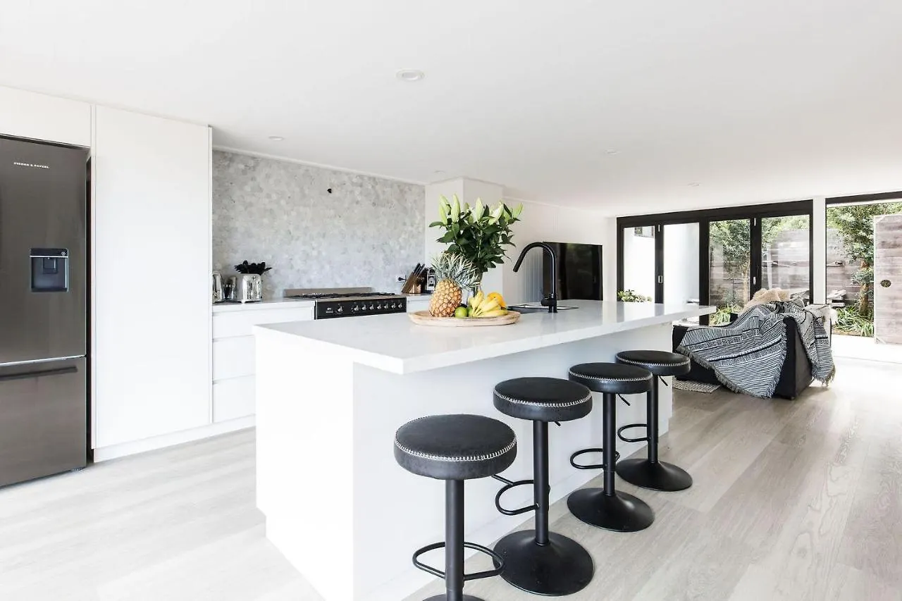 The Coconut Palm One Is A Designer Villa 선샤인 비치